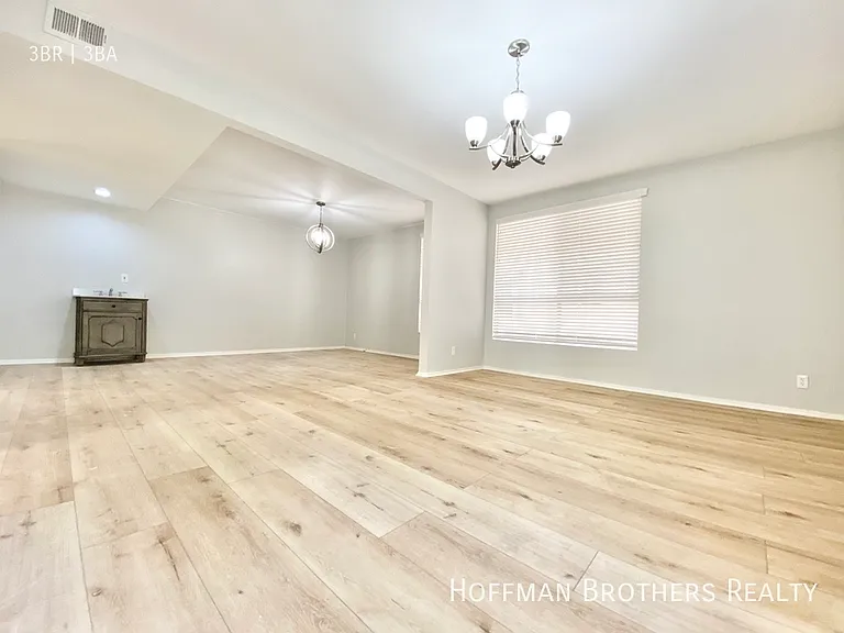 931 S Wooster St #4 — Photo 8