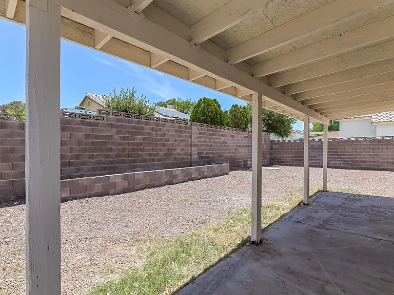 2205 Farmouth Cir — Photo 16