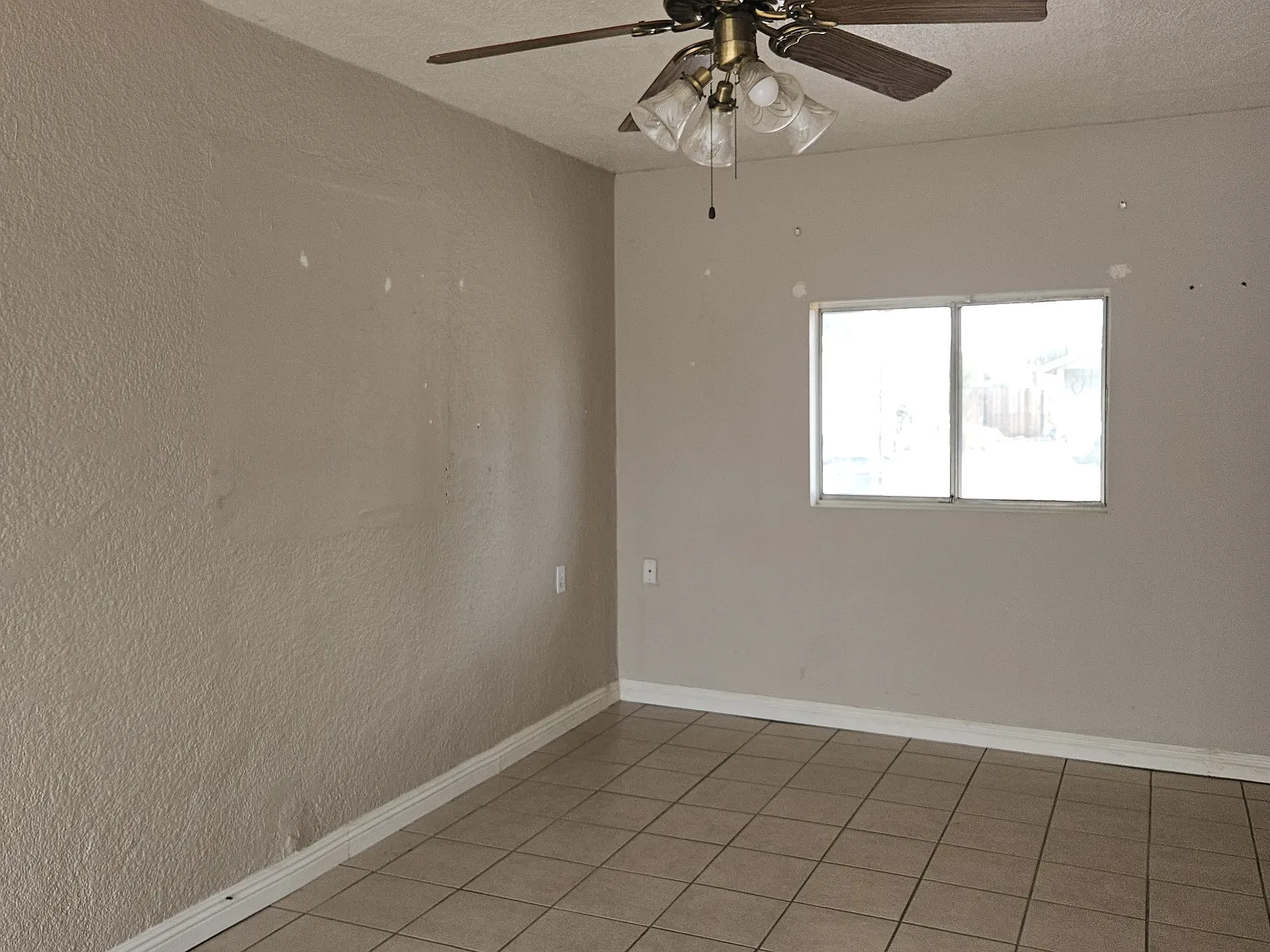 1 bed, 752 sqft, $1,350 — Photo 2