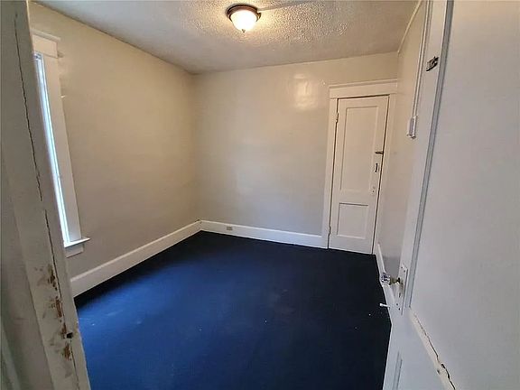 5th image of 1142 W 11th St #1