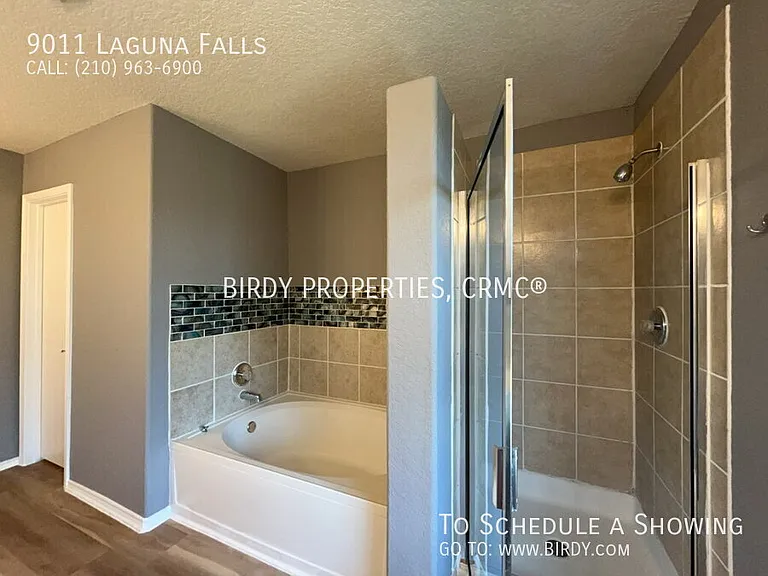 9011 Laguna Fls — Photo 24