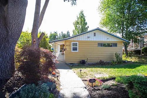 4023 46th Ave SW #1 Photo 1