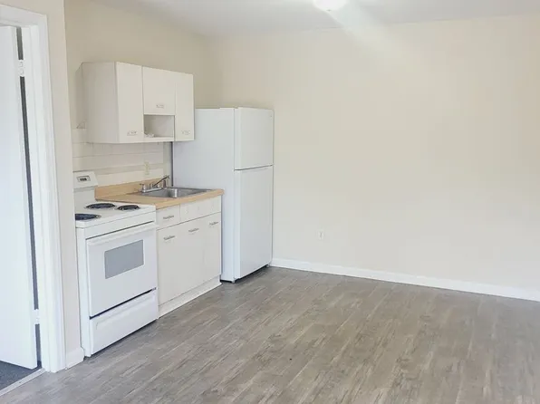 Gretna Apartments, 284 Farmers Mountain Rd #C-9, Gretna, VA 24557