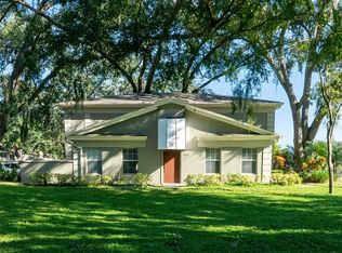 11738 Raintree Dr, Temple Terrace, FL 33617