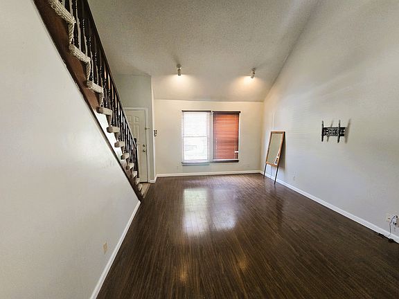 4th image of 6707 W 150th St