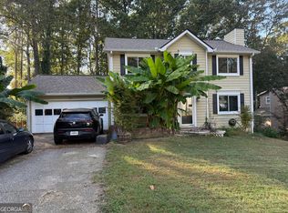 483 Comanche Trl, Lawrenceville, GA 30044
