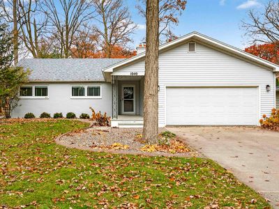 1040 E Moorpark Ave, Appleton, WI, 54911