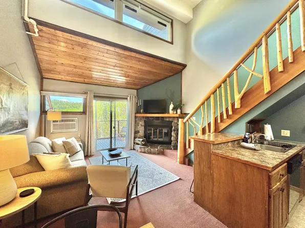113 Bridge Run Ln #A, Lutsen, MN 55612