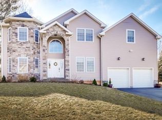 5 Fant Farm Ln, Montebello, NY 10901