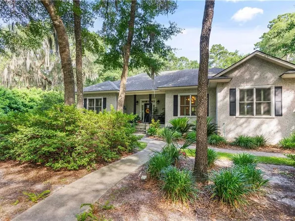 1660 Mission Dr SE, Darien, GA 31305