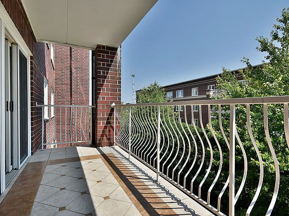 3rd image of 7041 W Touhy Ave APT 407