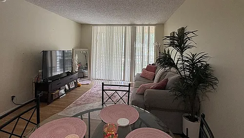 9340 Lagoon Pl Photo 1