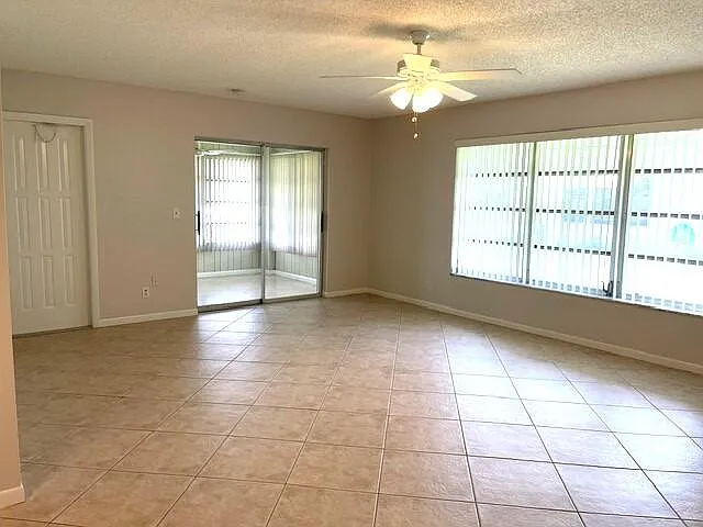 1202 S Drive Cir #A — Photo 15