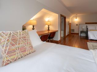 15 Earl Ave #2, Newport, RI 02840