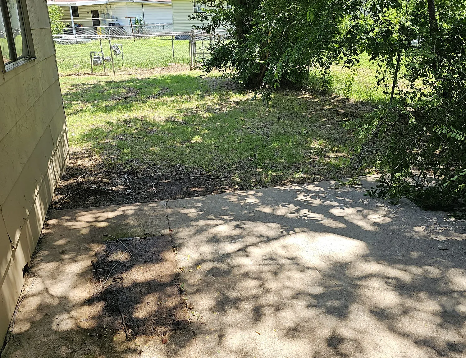 3 bed, 912 sqft, $900 — Photo 3