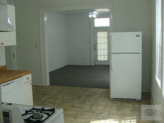 5th image of 1811 Tremont
