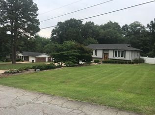 305 Riverside Dr, Piedmont, SC 29673