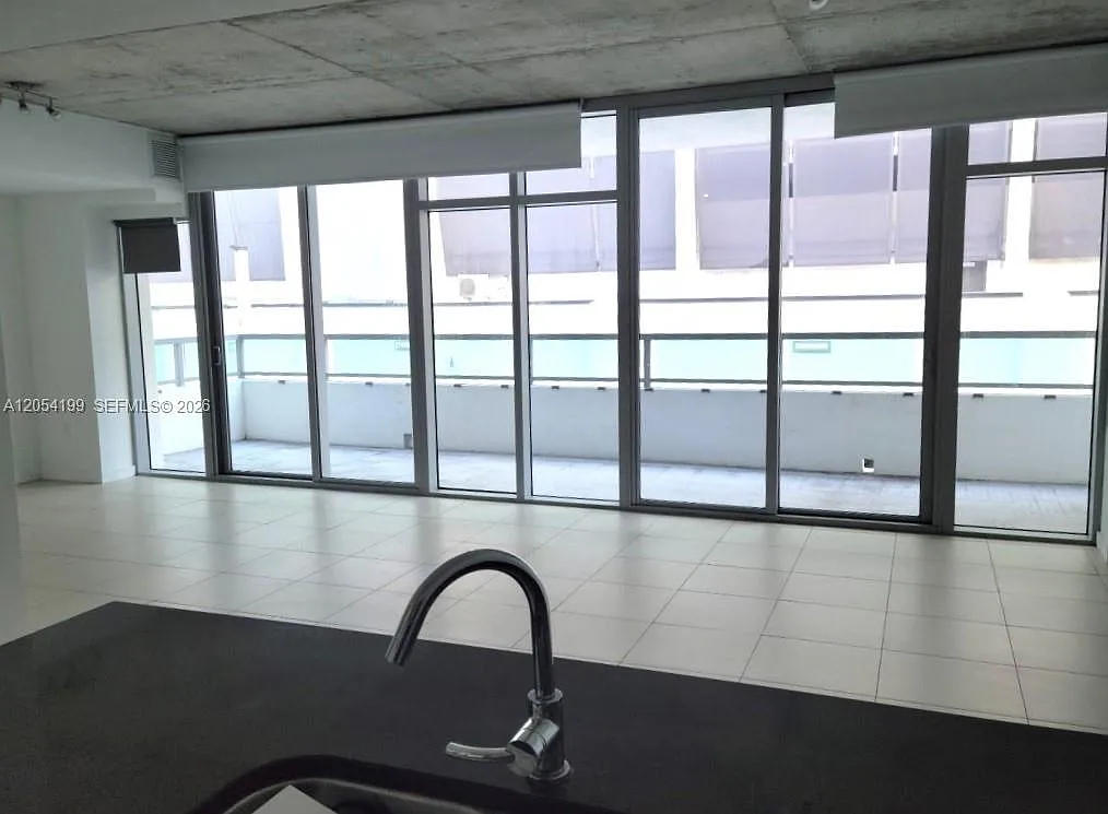 Four Midtown Miami Condo — Photo 3