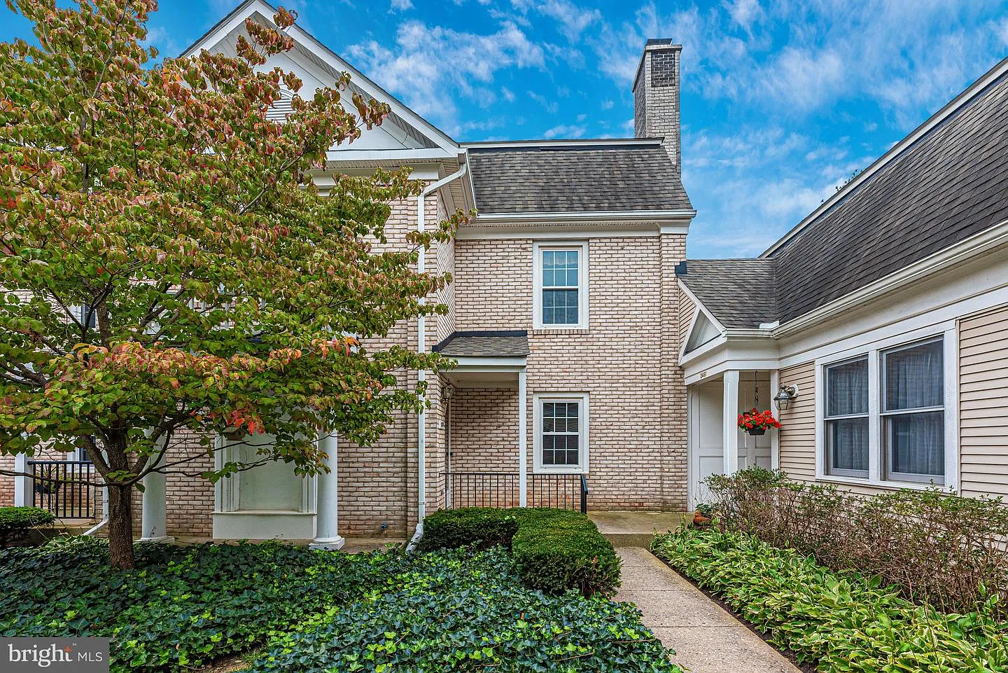 2459 Bear Den Rd photo 1