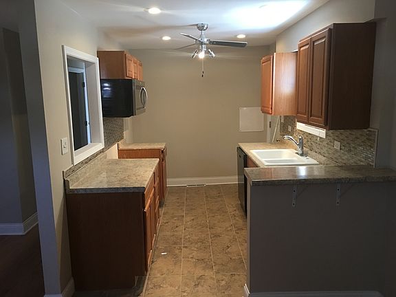 3rd image of 12549 S Elizabeth St