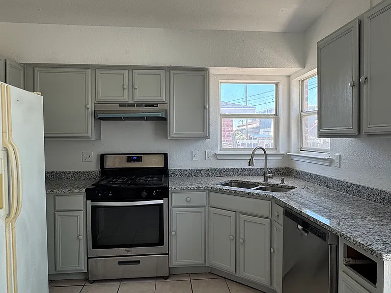 13485 Sunset Hills Dr — Photo 12