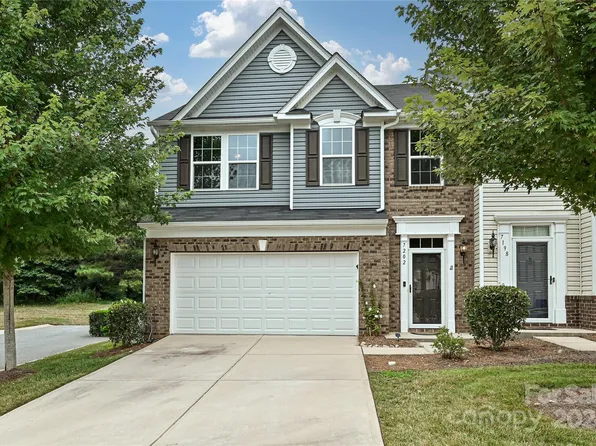 7202 Mariners Village Dr, Denver, NC 28037