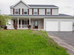 8467 Caboose Cir, Cicero, NY 13039