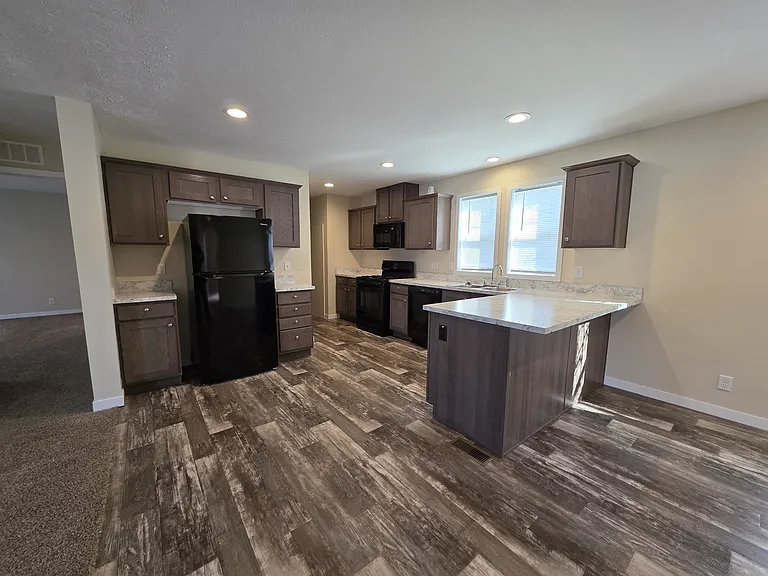 Pineview Estates — Photo 17