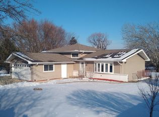 1217 S Roselle Rd, Schaumburg, IL 60193