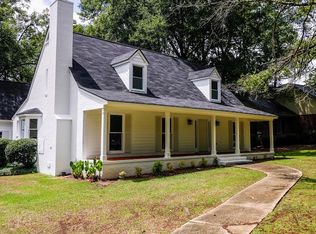 2421 W Alberson Dr, Albany, GA 31721