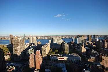 Rented by Luxury Habitat