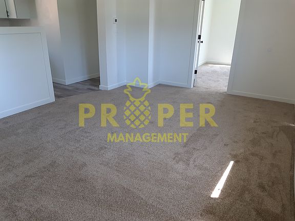 2nd image of 3535 El Paso Ave