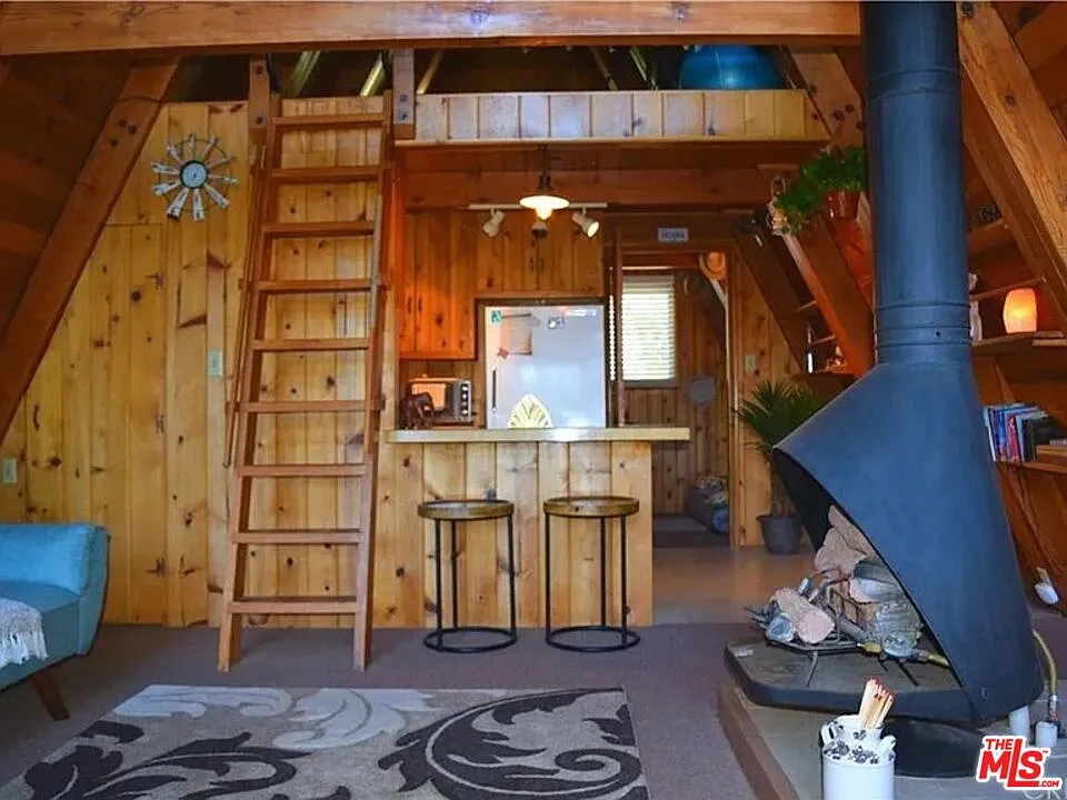 1 bed, 1.0 bath, 672 sqft, $1,900 — Photo 3