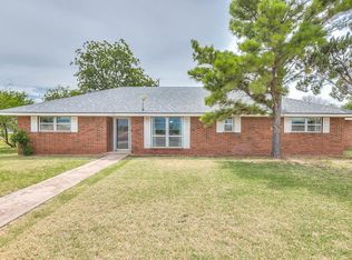 710 S State St, Bronte, TX 76933