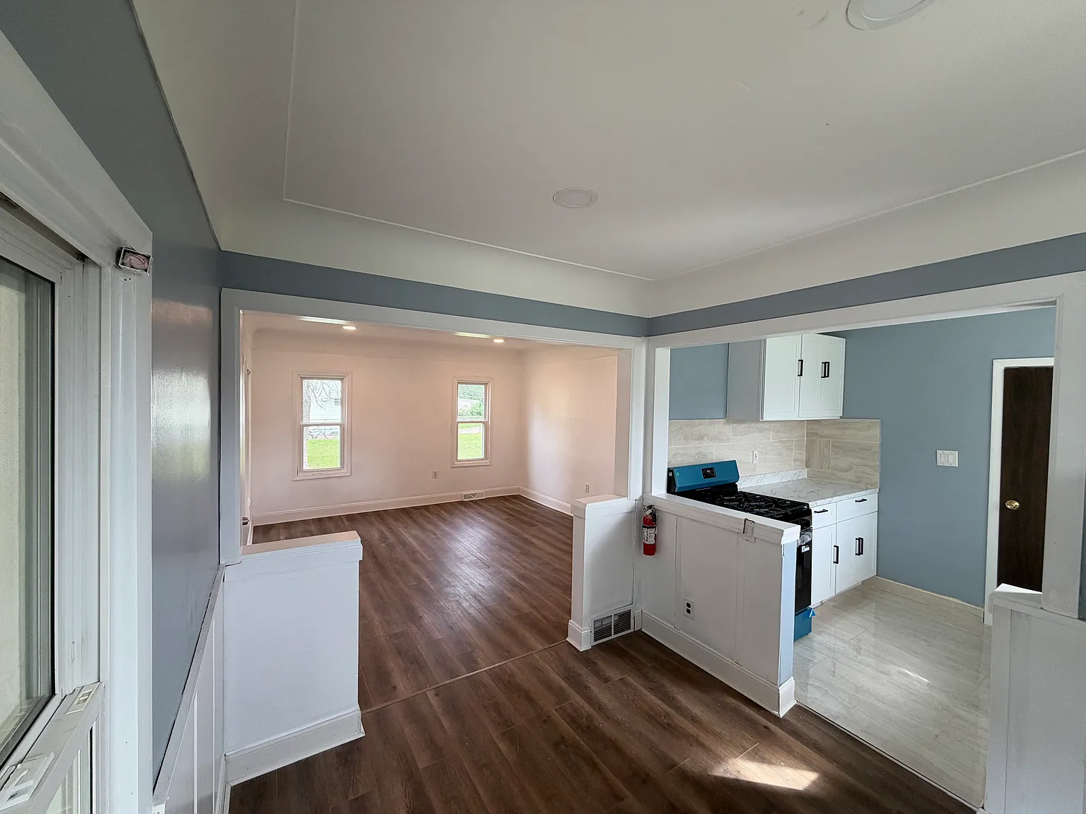 3 bed, 900 sqft, $1,700 — Photo 4