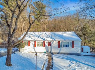 62 Valleyview Rd, Leominster, MA 01453