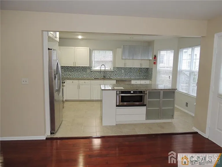 107 Amy Dr — Photo 5