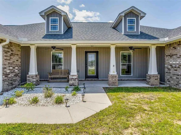 6435 Welannee Blvd, Laurel Hill, FL 32567