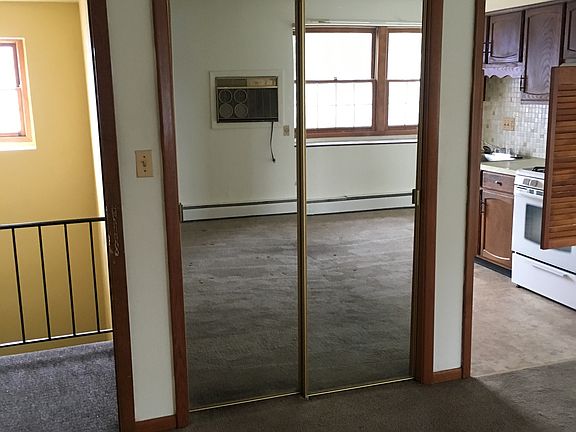 4th image of 22 Floral Ave APT 6