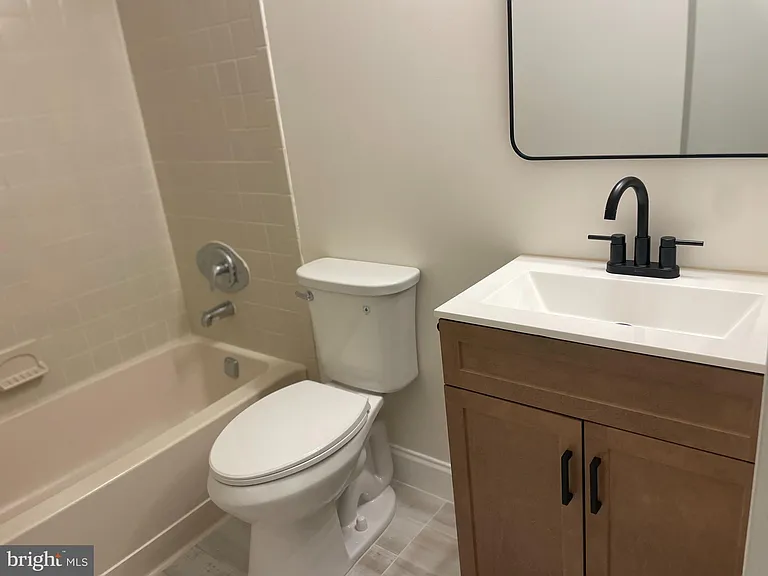 414 Ravens Crest Dr — Photo 19