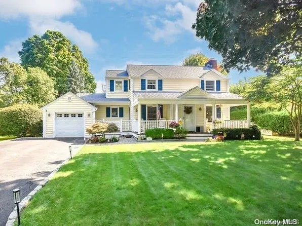 2 Mill Road, Glen Head, NY 11545