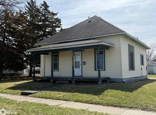 402 E Franklin St, Bloomfield, IA
