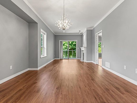 5th image of 34159 Fraser St #14