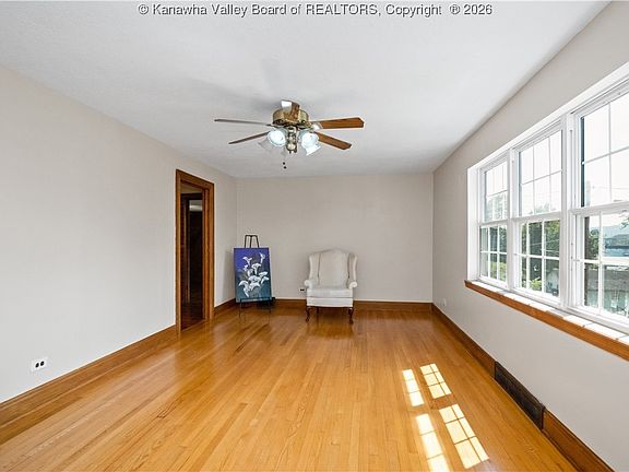 5th image of 2441 3rd Ave