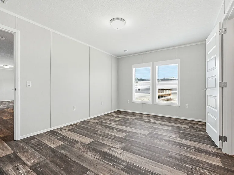 443 W Dogwood Ave — Photo 18