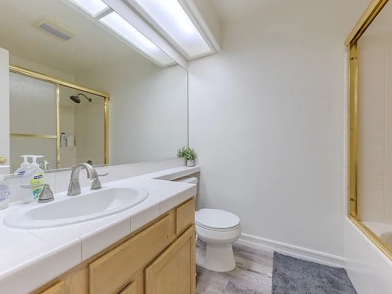 3012 Cordova Ct — Photo 38