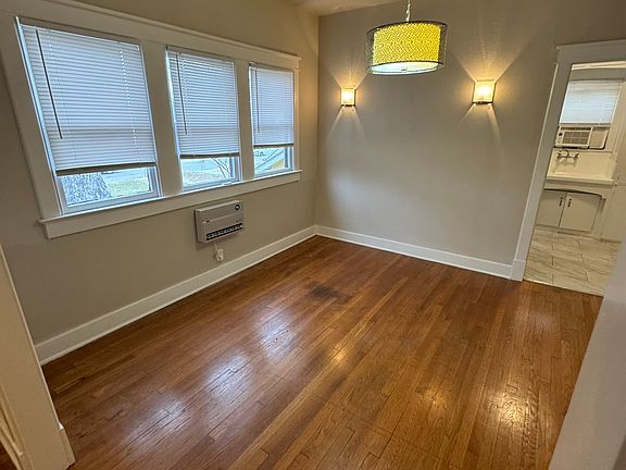 4th image of 1646 W Summit Ave APT 5