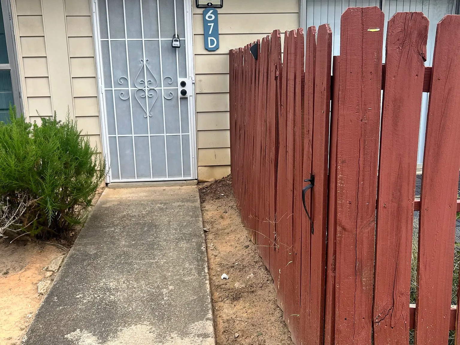 2 bed, 1.5 bath, 1100 sqft, $1,295 — Photo 3