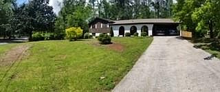 2nd image of 1601 Northwoods Dr