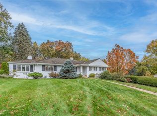 118 Fairway Cir, Pittsburgh, PA 15241